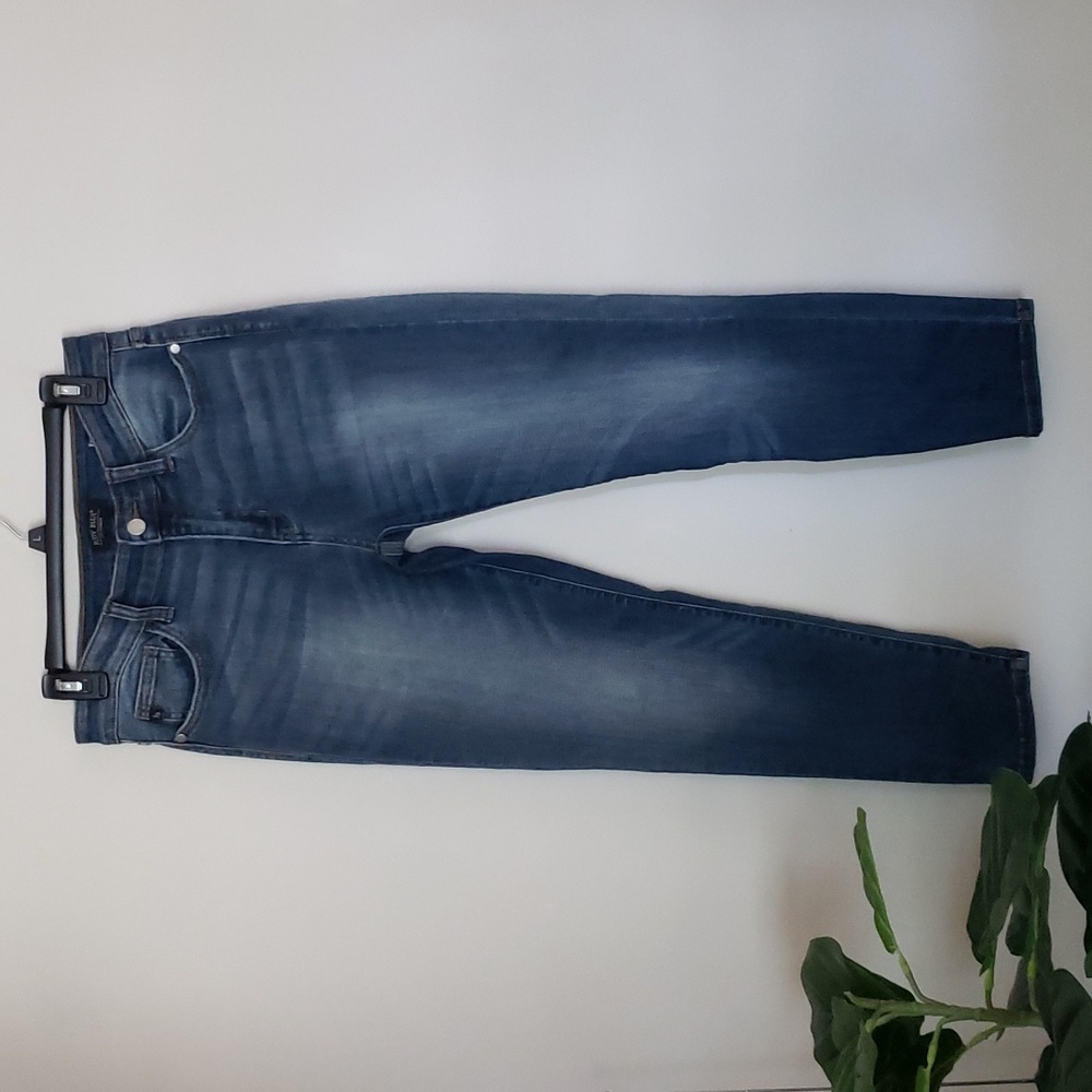 Judy Blue relaxed fit skinny jeans, high stretch, medium wash women's size 11/30